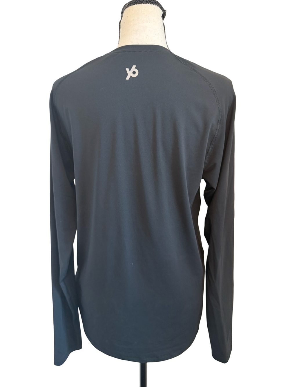 NWT Y6 YogaSix Black Long Sleeve Logo Top Yoga Activewear S $60 Retail - Picture 4 of 11